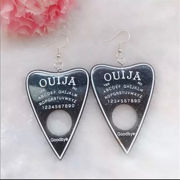 Jewelry - Ouija board earrings
